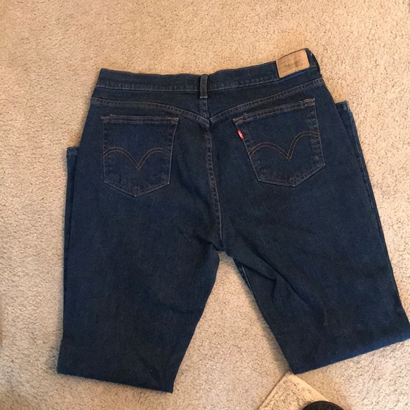 New Levi’s 515 Bootcut - Picture 2 of 3